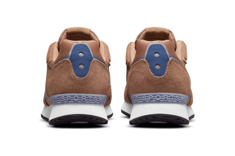 Nike internationalist deals camel doré
