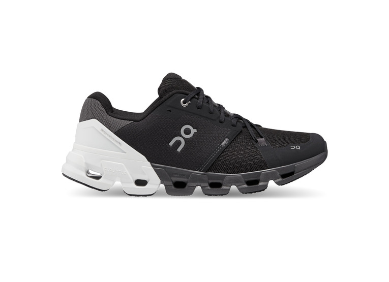 On Cloudflyer 4 loopschoenen black / white heren