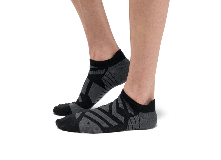 ON  Performance Low Sock loopkousen Black/Shadow heren