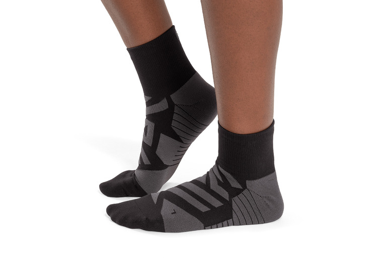 ON  Performance Mid Sock loopkousen Black/Shadow dames