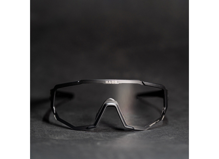 Naos Vuori photochromic fietsbril mat zwart unisex
