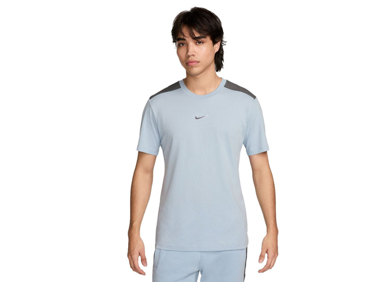 Nike Sportswear graphic T-shirt lichtblauw heren
