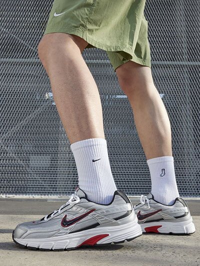 rubrieksneakers.jpg