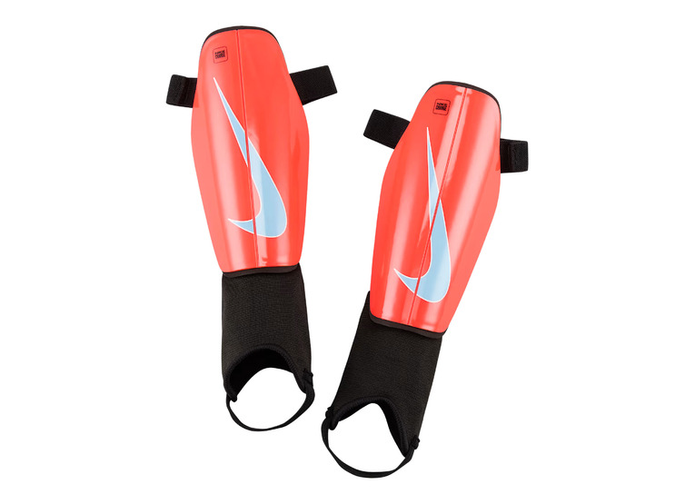 Nike charge scheenbeschermers bright crimson/zwart