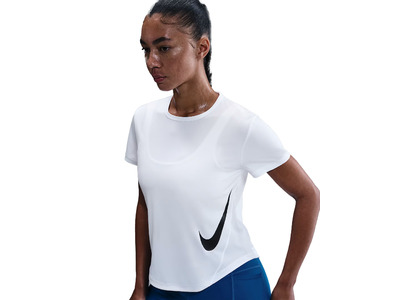 Nike Tempo Swoosh Run Dri-FIT T-shirt wit dames