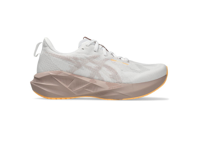Asics Novablast 5 loopschoen wit/fawn dames