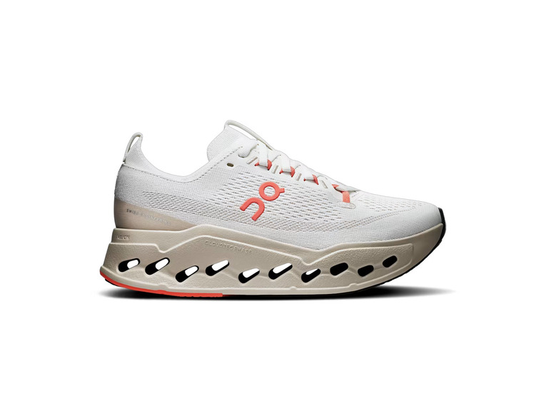 On Cloudsurfer Max ivory/salmon dames