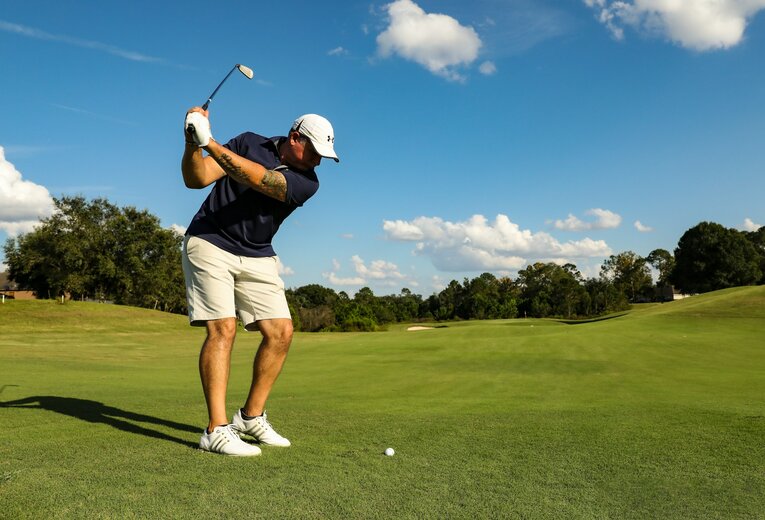 Link naar, Golf in stijl met onze nieuwste golfkleding en golfschoenen 