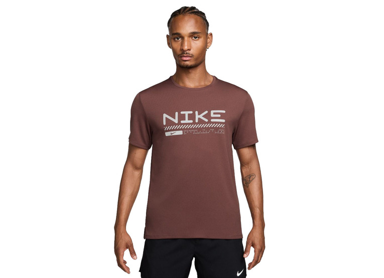 Nike Milter Winterized T-shirt bruin heren