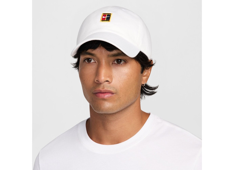 Nike Club pet Wit